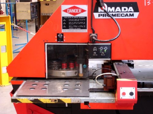 Poin�onnage sur commande num�rique